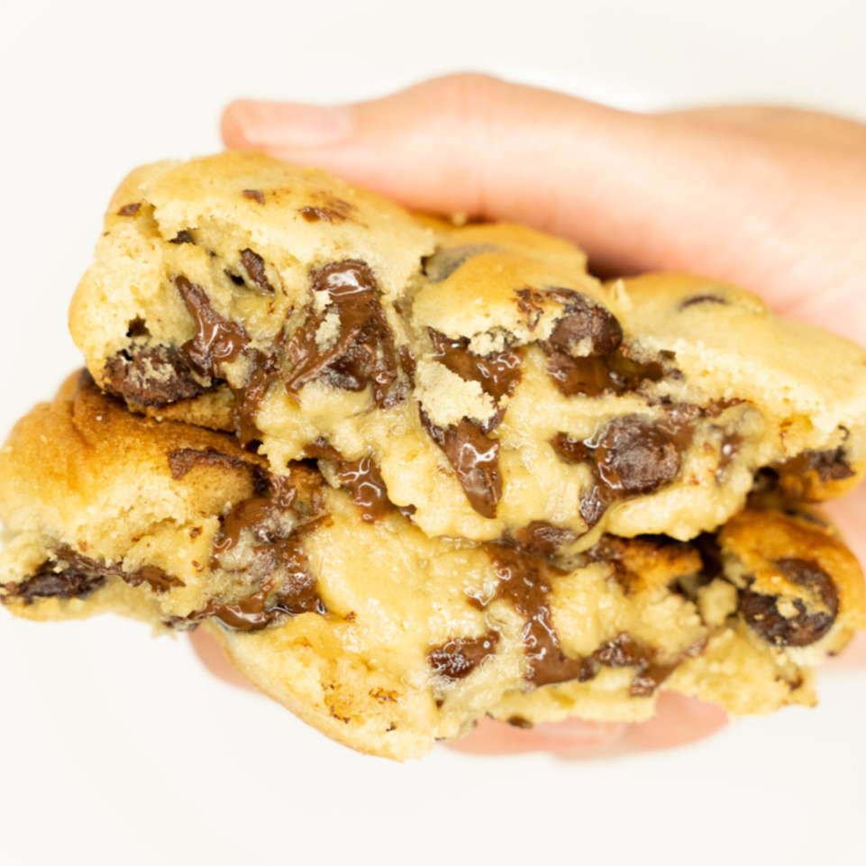 Double Chocolate Chip - (6 Cookies)